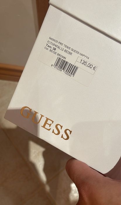 Tenis Novos Guess Tamanho 38