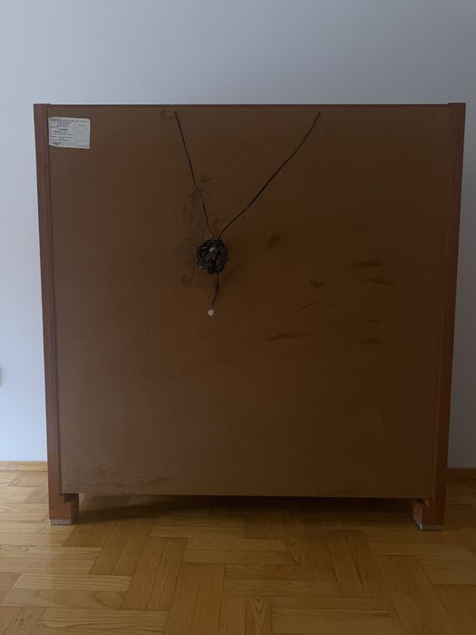 Sprzedam Komodę z dywanem