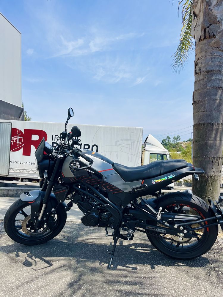 Benelli Leoncino 125cc [  apenas 3 meses de uso ]