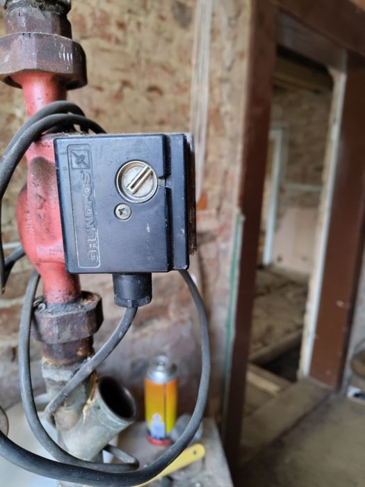 Pompa Grundfos UPS 25-40