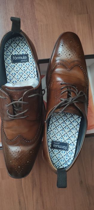 Vendo sapatos couro 43
