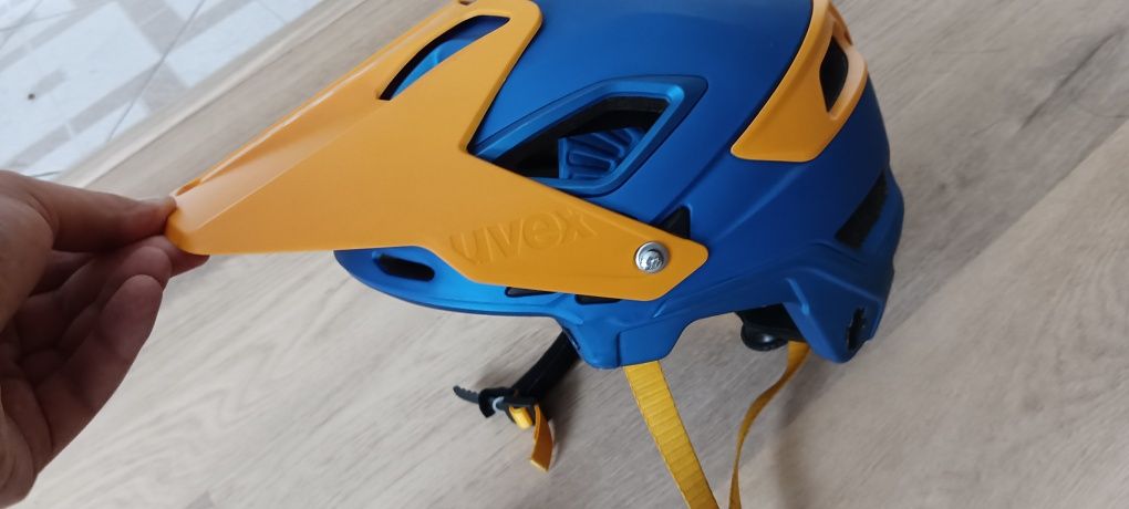 Kask Uvex Jakkyl HDE 2.0 56-61cm full face z odpinaną gardą