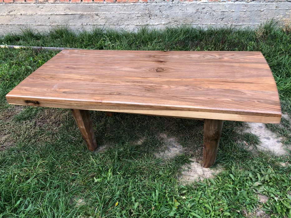 Столи та столики з натуральної деревини 5000 грн.