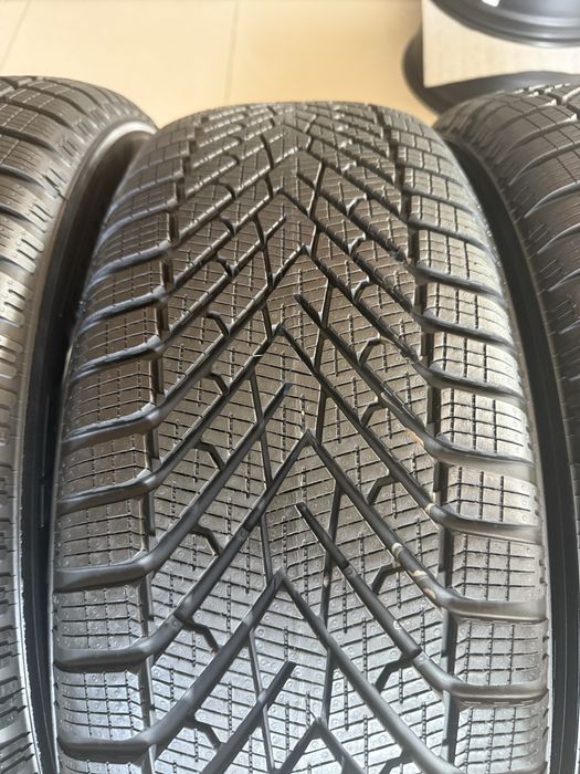 Шини зимові 225/60/18 Pirelli Scorpion Winter2 зимние шины