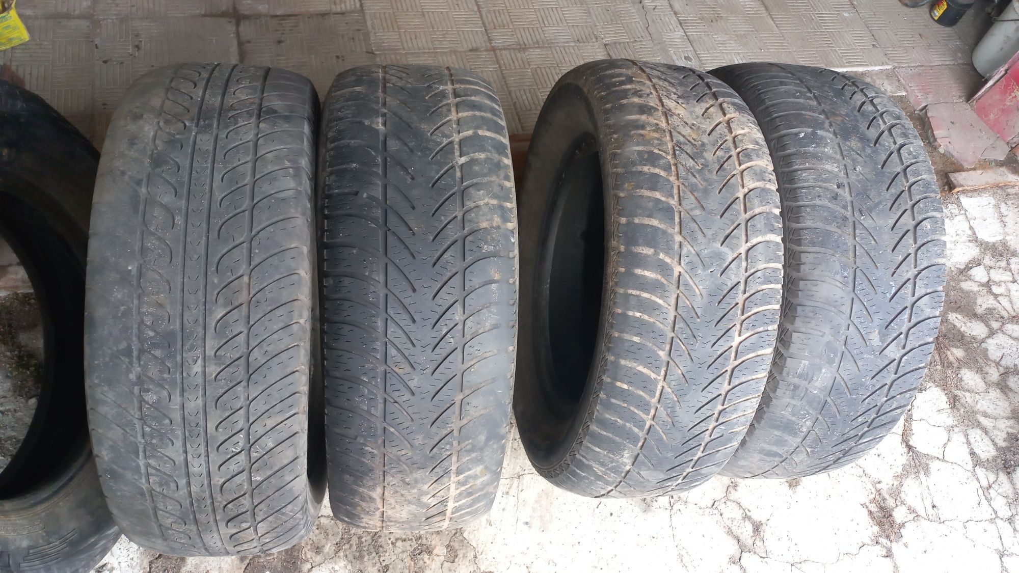 Резина 235/60/R 16. 1000 грн/ 5 колёс