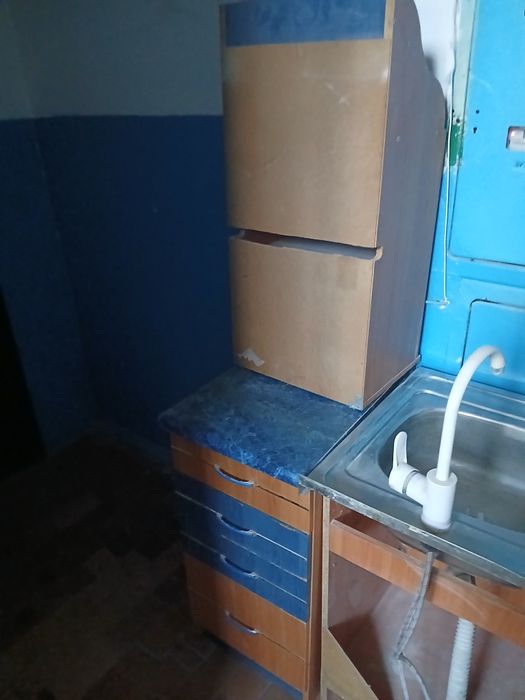 Продам кухню недорого