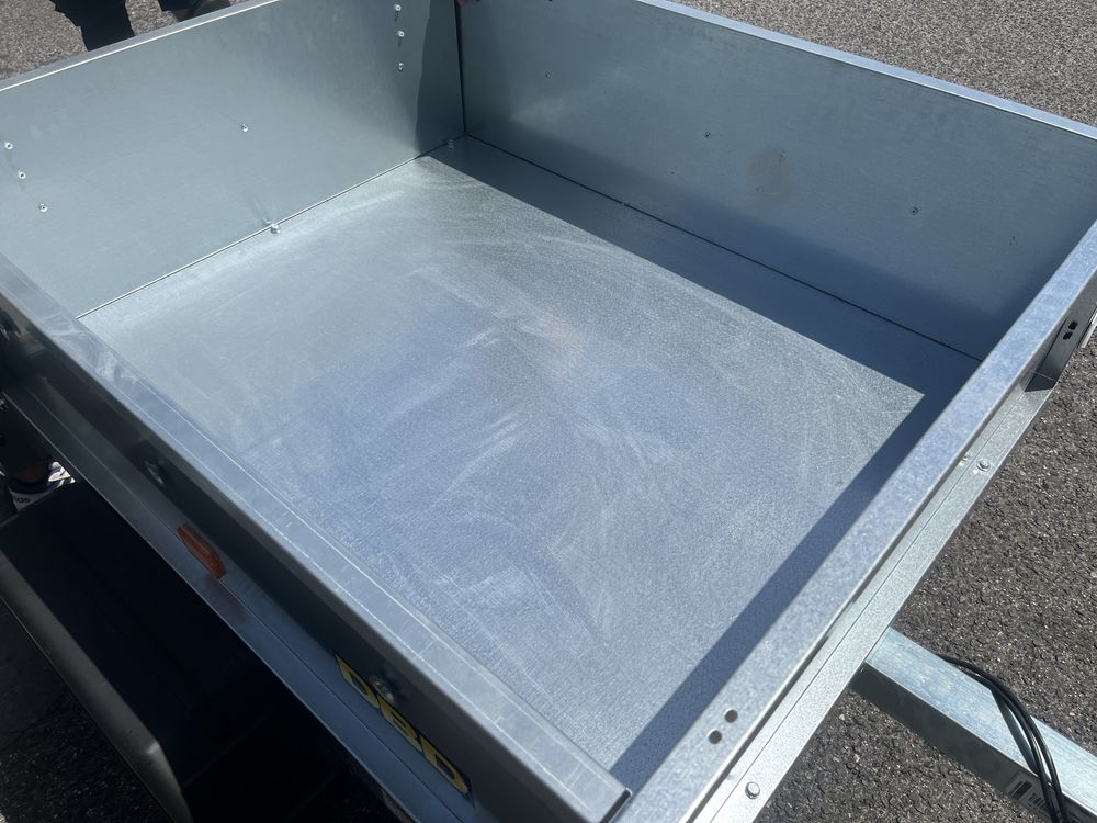 Reboque TRIGANO 300 kg – Novo, nunca usado (Norauto)