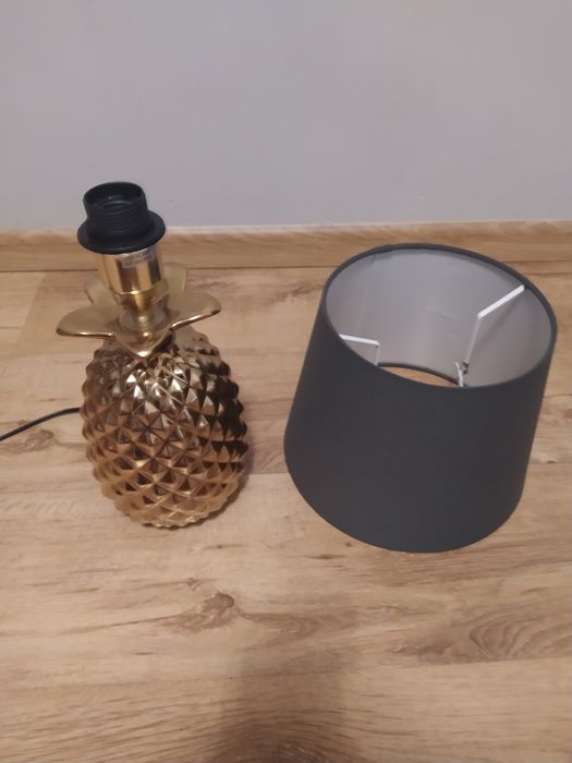 Piękna,porcelanowa, złota lampa Ananas