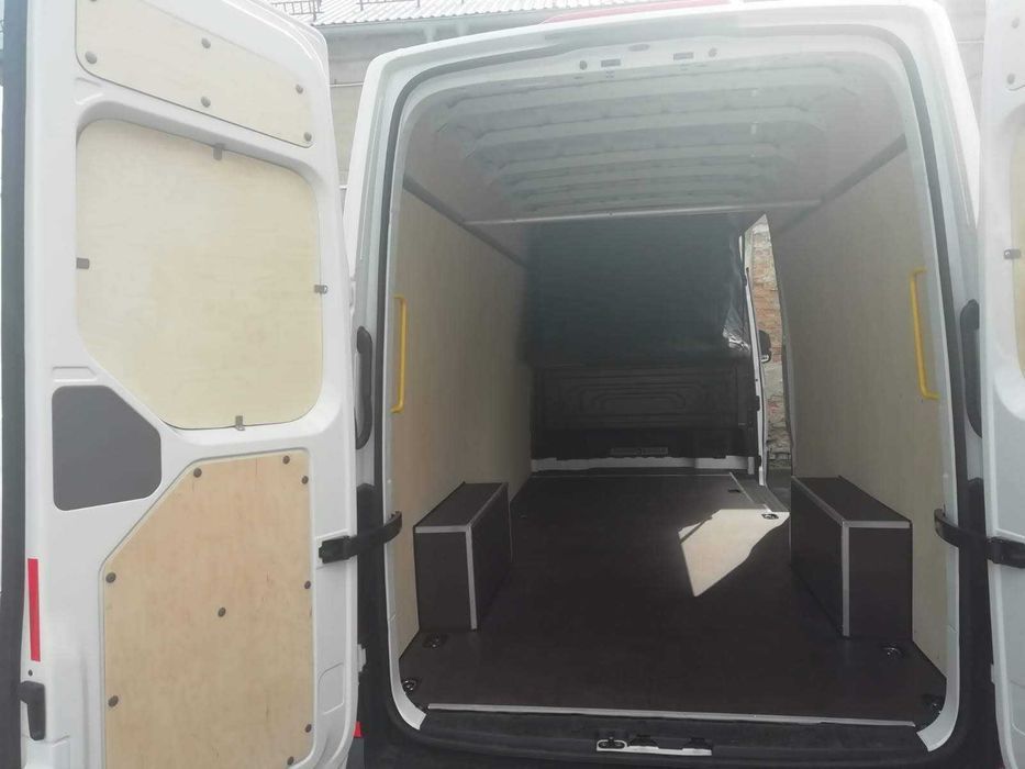 Zabudowa busa busów VW Crafter L5H3 sklejka