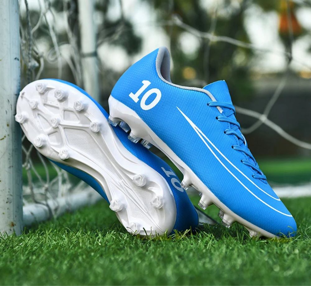 Korki lanki buty piłkarskie messi futbolówki obuwie sportowe