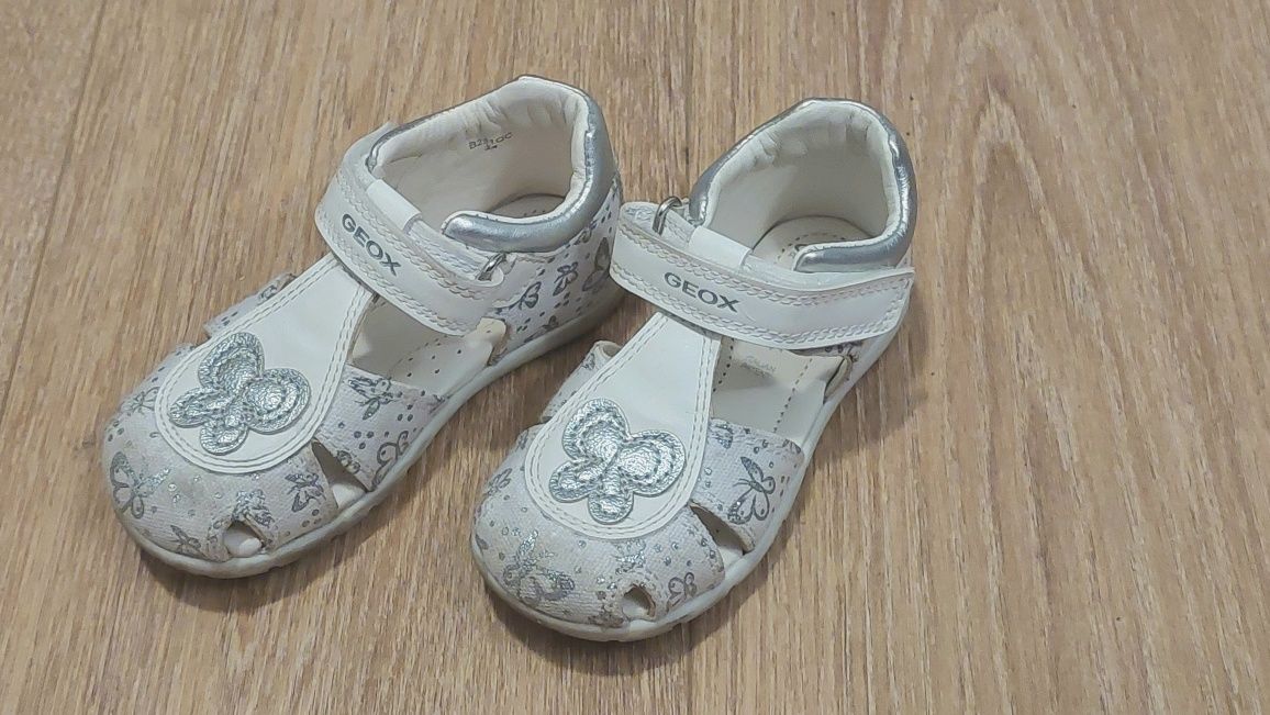 Sandały dziewczęce GEOX skórzane, buty na lato  dla dziewczynki