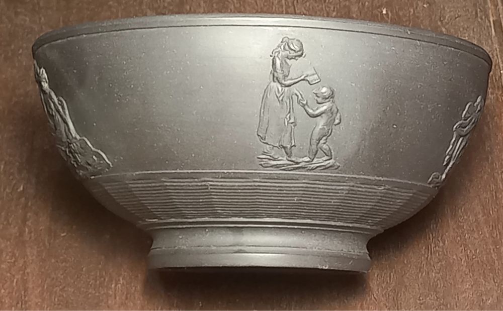 Raríssima taça Wedgwood de 1785 em basalto preto