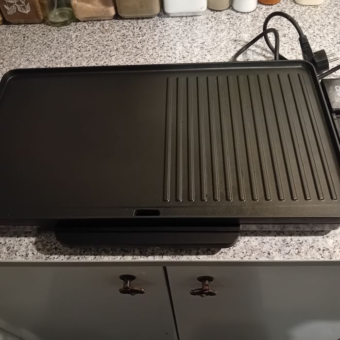 Grill elektryczny  stołowy