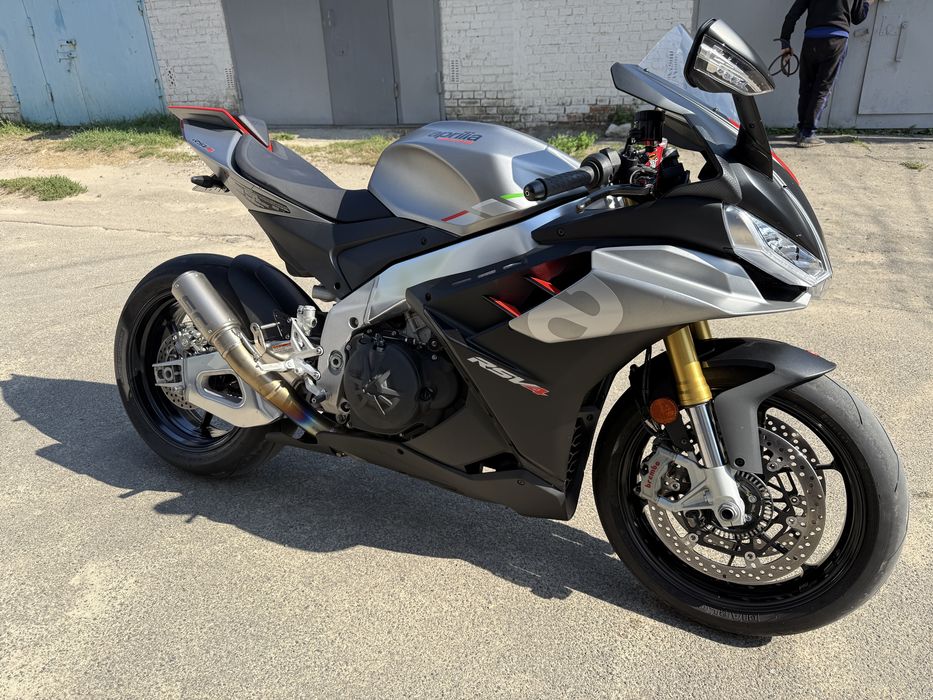 aprilia rsv4 1100r 2022