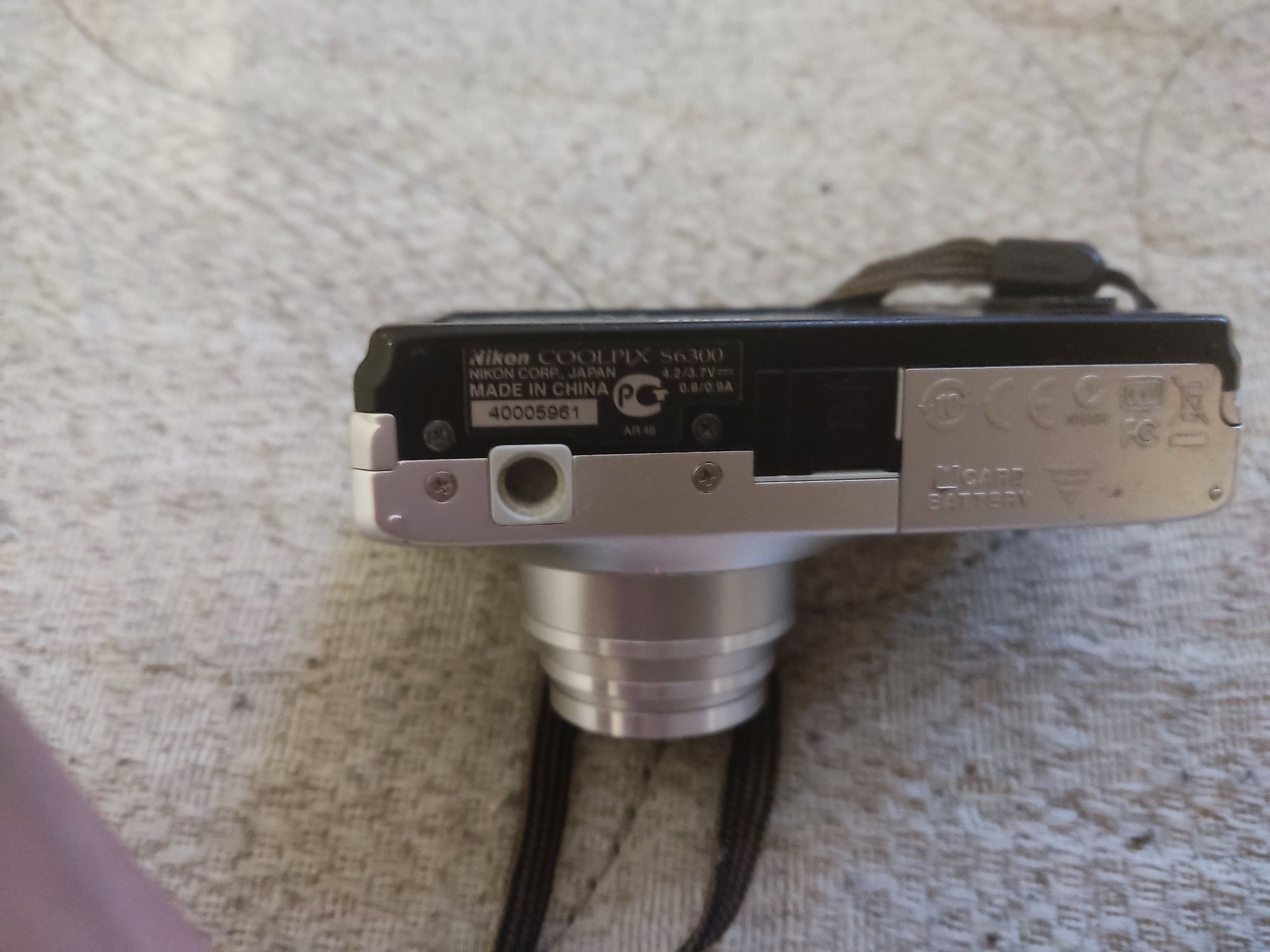 Продам nikon сoolpix s6300.