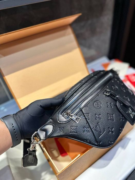 LOUIS VUITTON бананка брендовая сумка мужсая