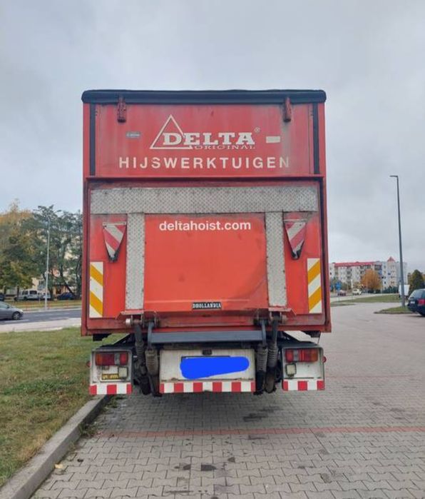 Samochód ciężarowy Scania P230
