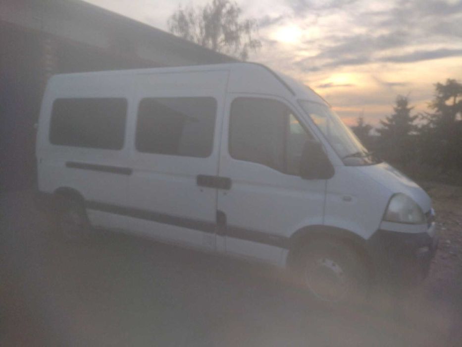 Sprzedam busa dostawczy