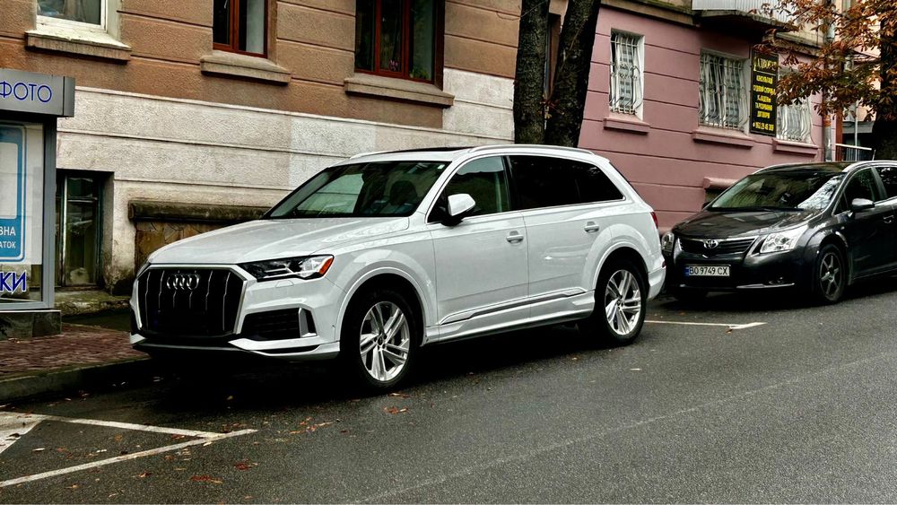 Audi Q7 2023  в рідній фарбі