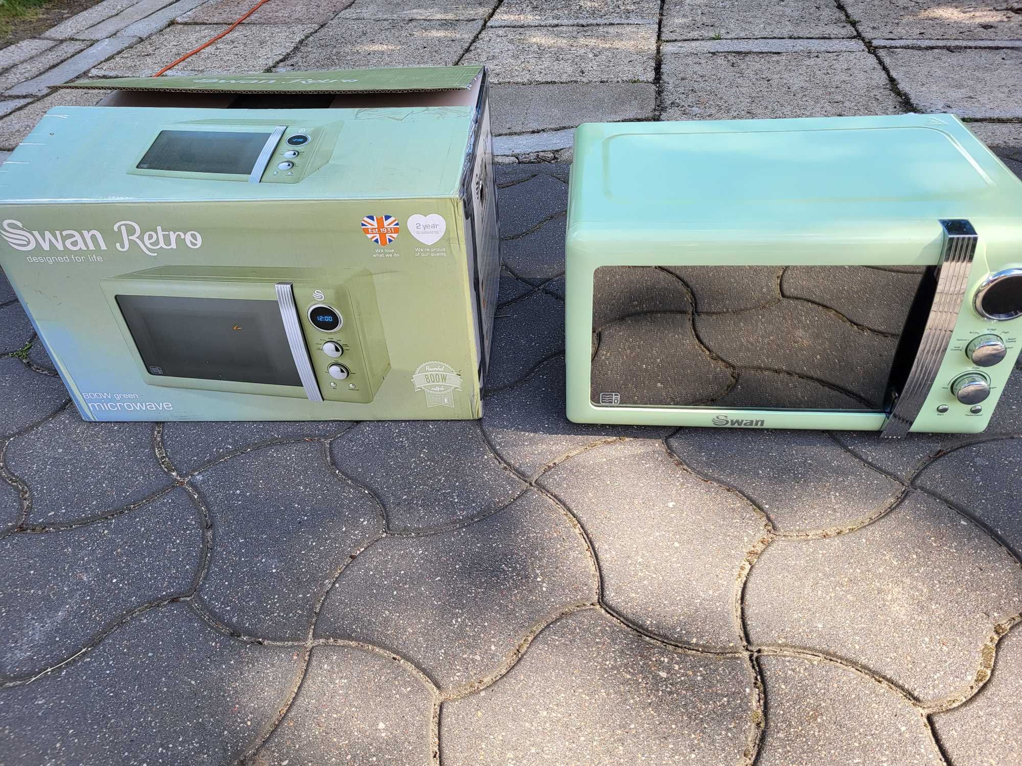 Nowa Cyfrowa kuchenka mikrofalowa Swan Retro LED 20L, 800W