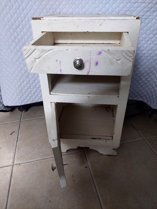 Mesa cabeceira vintage para restauro