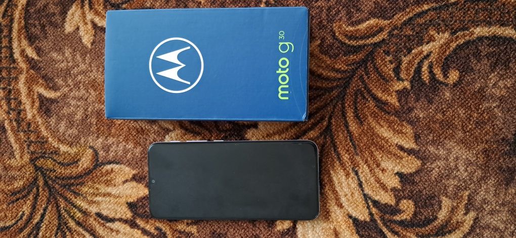 Телефон Motorola g30