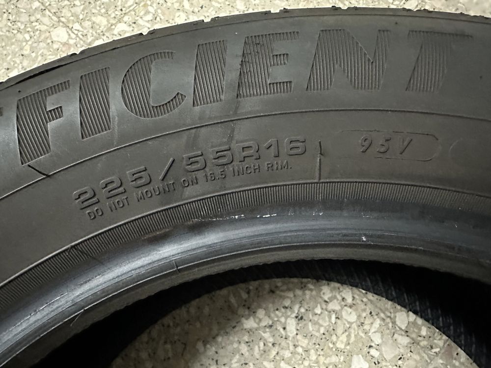 Pneu Goodyear semi-novo 225/55/16