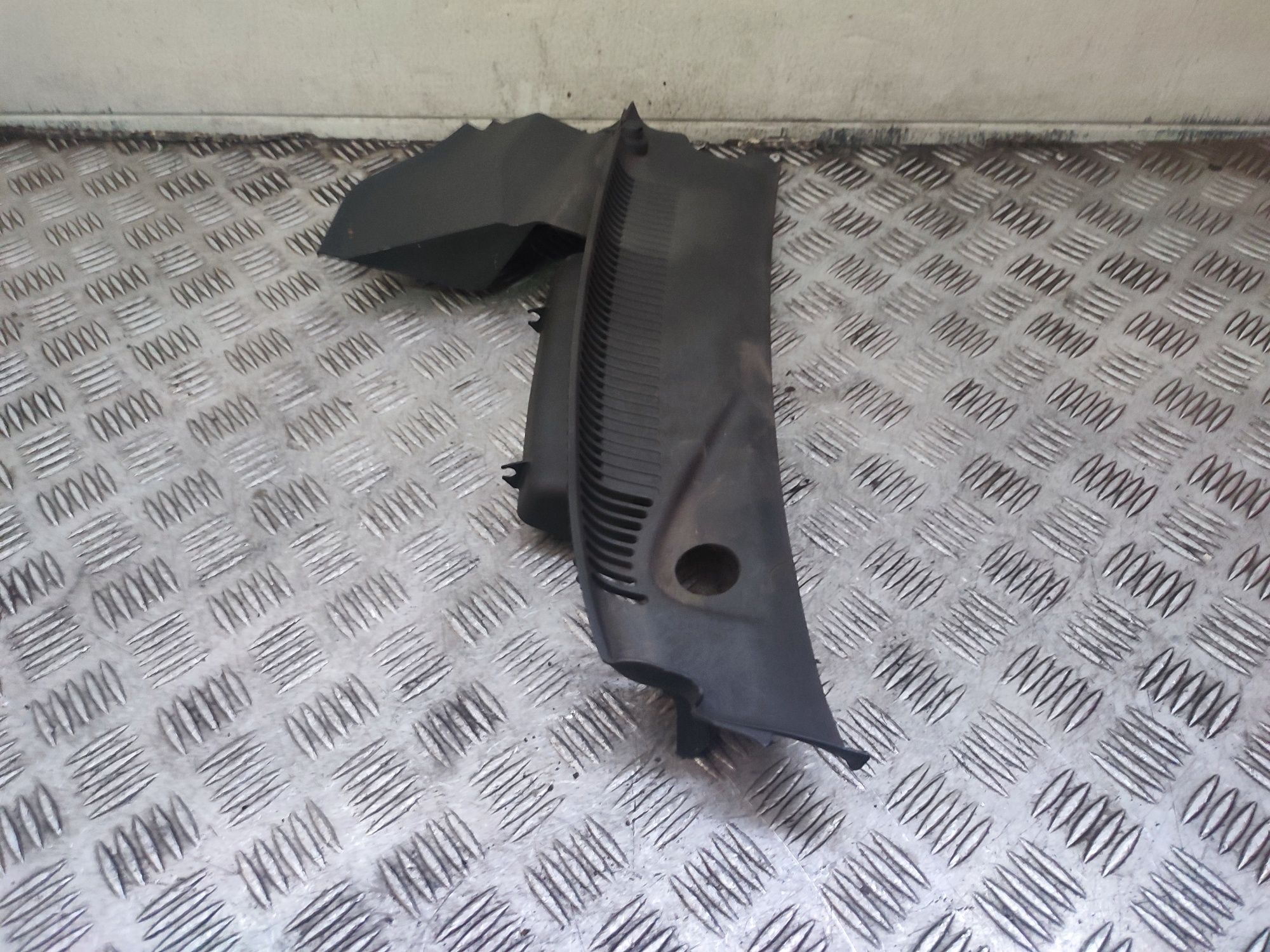 Opel Corsa C podszybie lewe