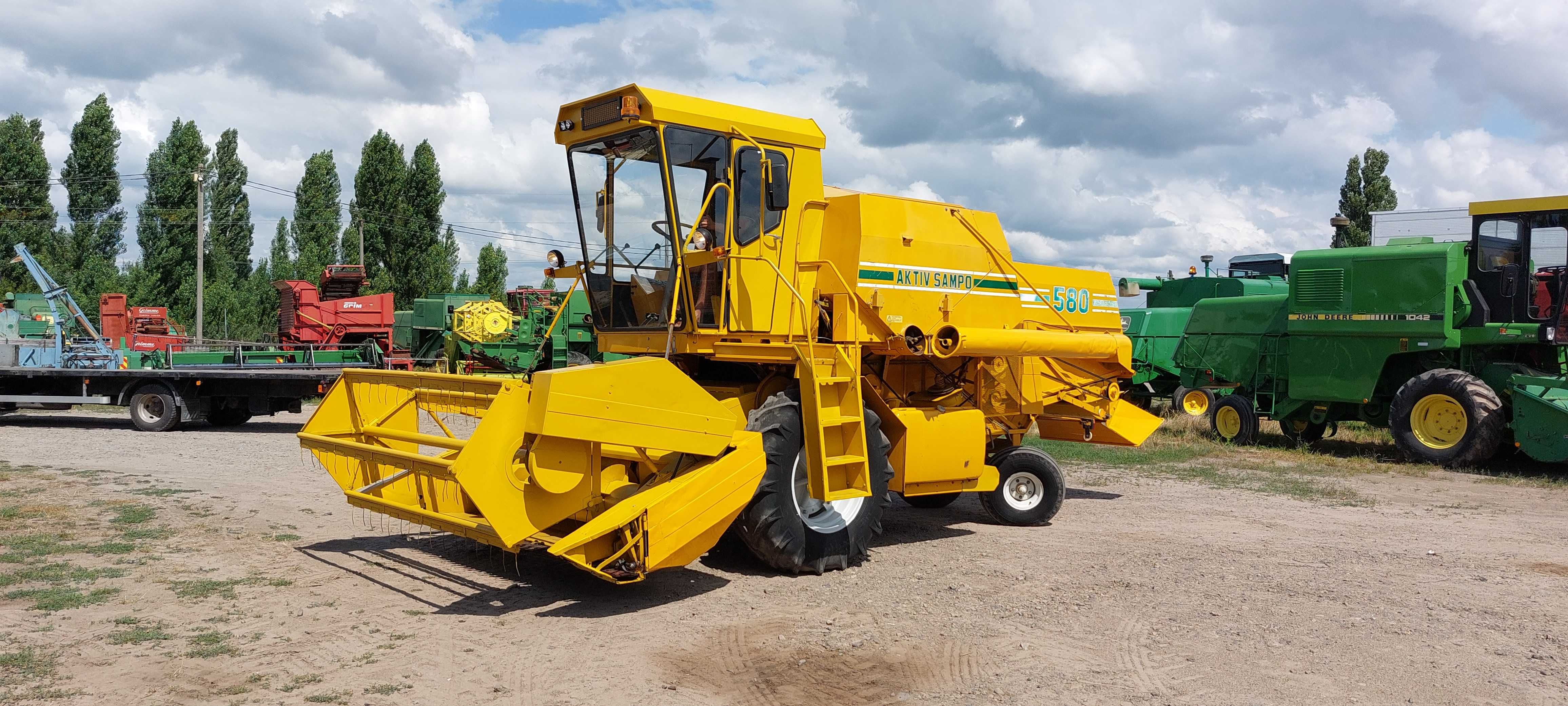 Міні  комбайн зернозбиральний комбайн Sampo 580 2.7м