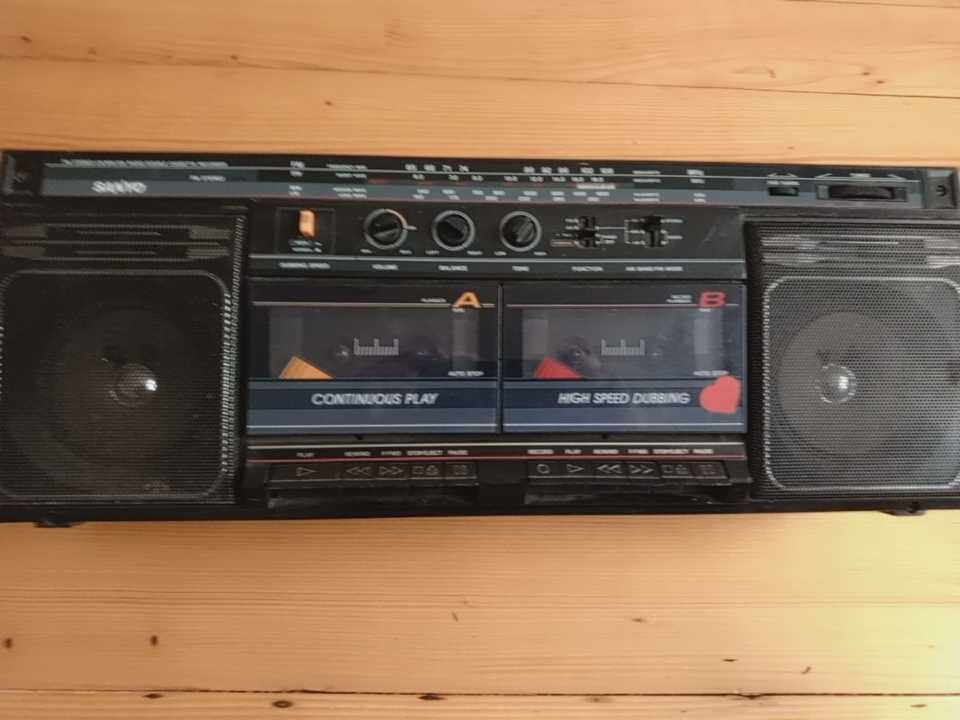 Sanyo MW 166LO Radiomagnetofon/Stan db/Sprawny Technicznie /Antyk