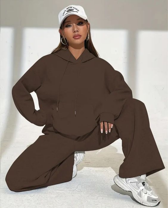 Спортивный костюм