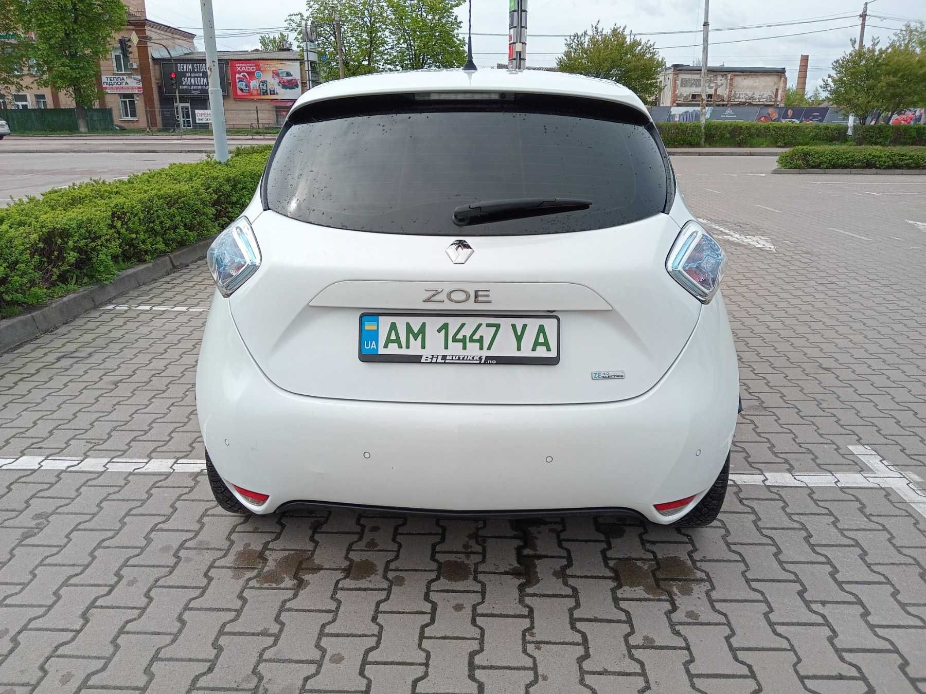 Продам електромобіль Renault Zoe 2017 (40 kWh) Запас ходу 300 км.