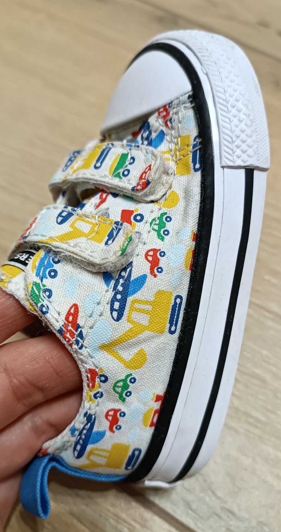 Converse 20 trampki UK 4 buty wiosenne na rzepy dla chłopca w pojazdy