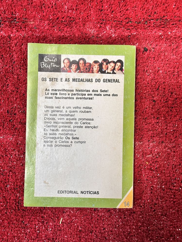 4 livros titulos variados