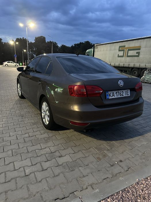 Volkswagen Jetta MK6