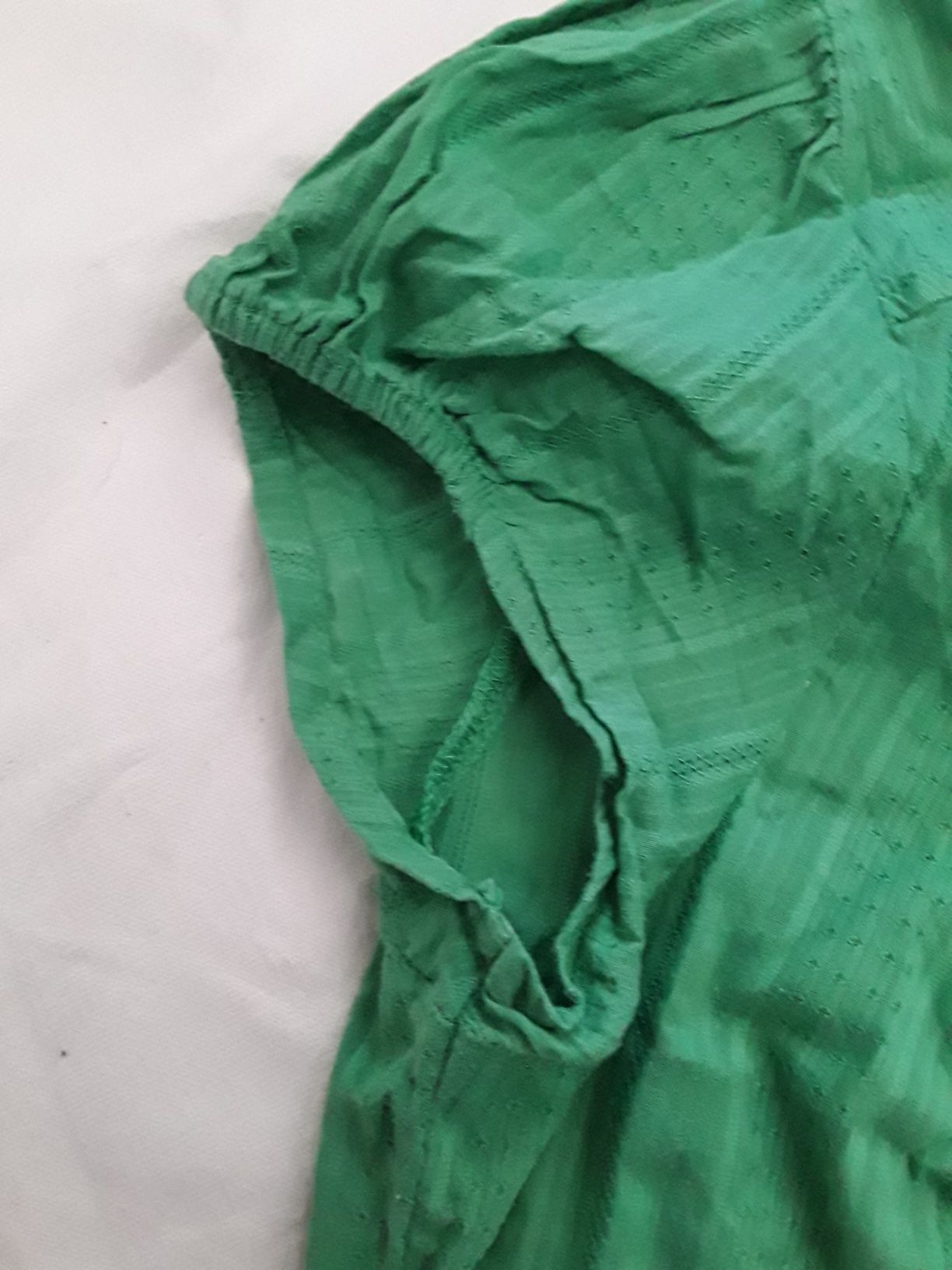 Camisa da H&M em verde azeitona tam. 40 (?)