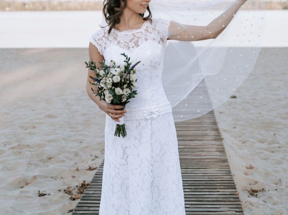 Терміново весільна сукня 42-44