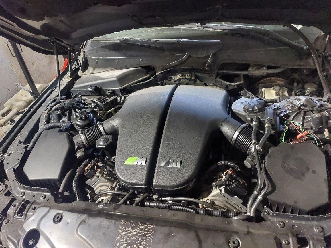 BMW M5 E60 S85B50