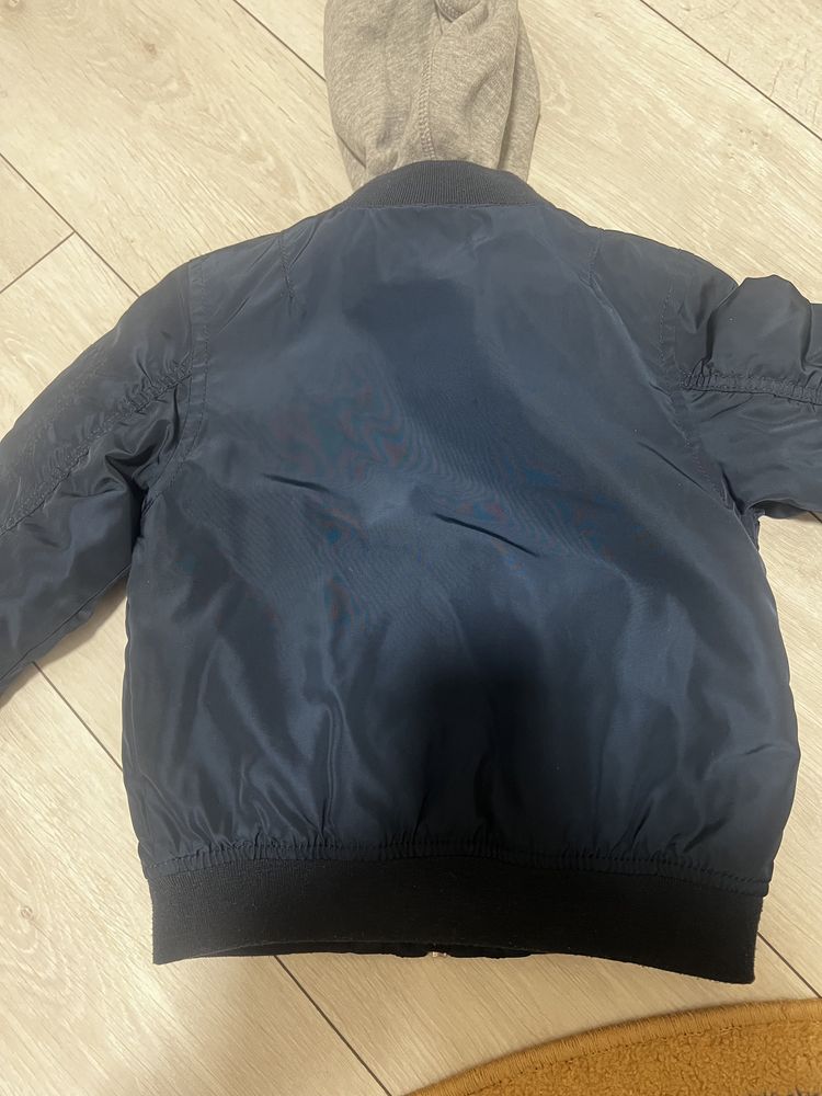 H&M дитячий бомбер куртка 2-4роки