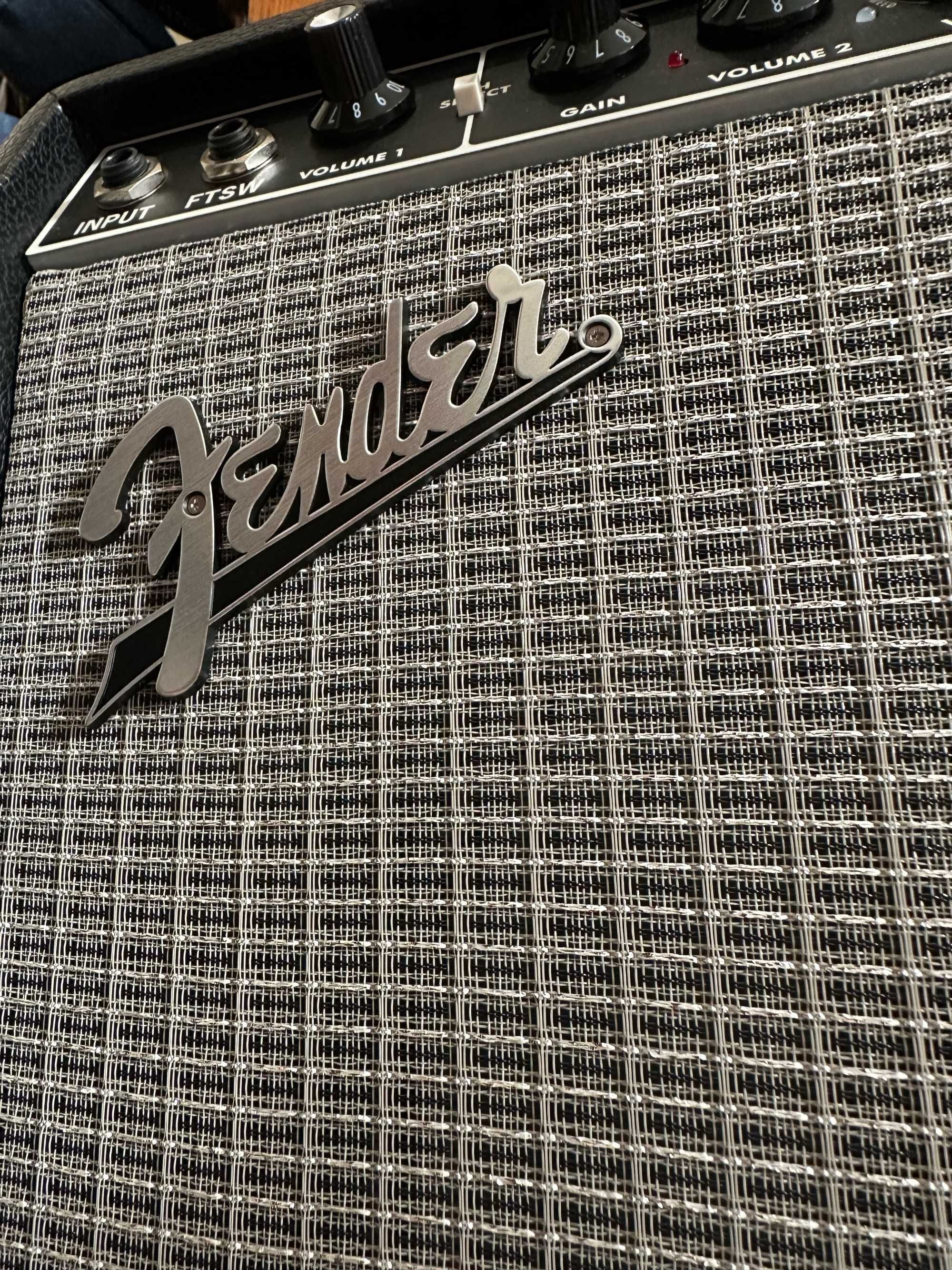 Amplificador Combo Fender Champion 40