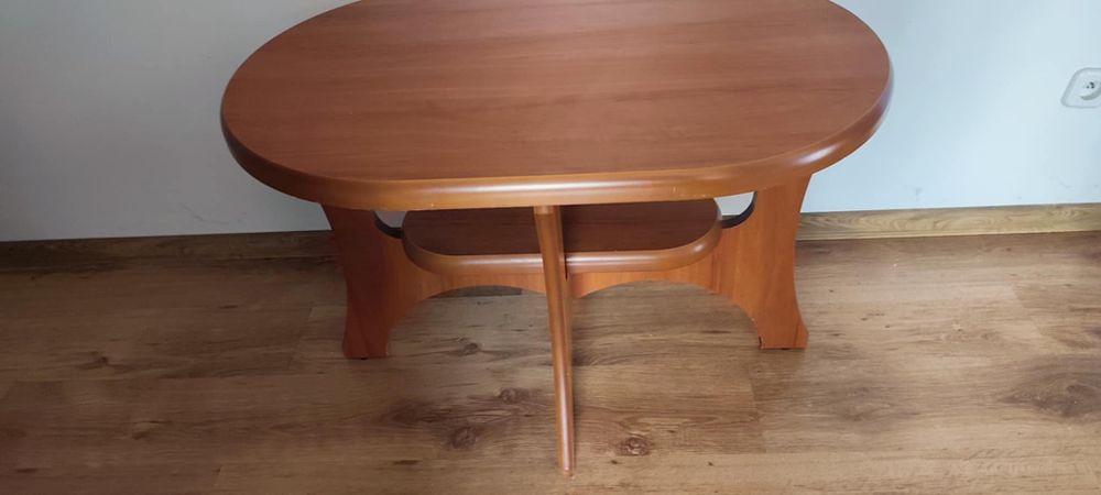 Ława owalna z półka