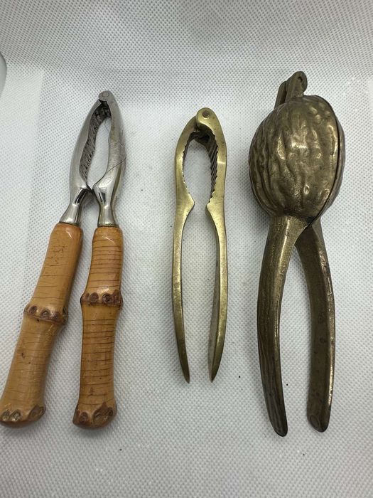 Орехокол,щелкунчик латунь