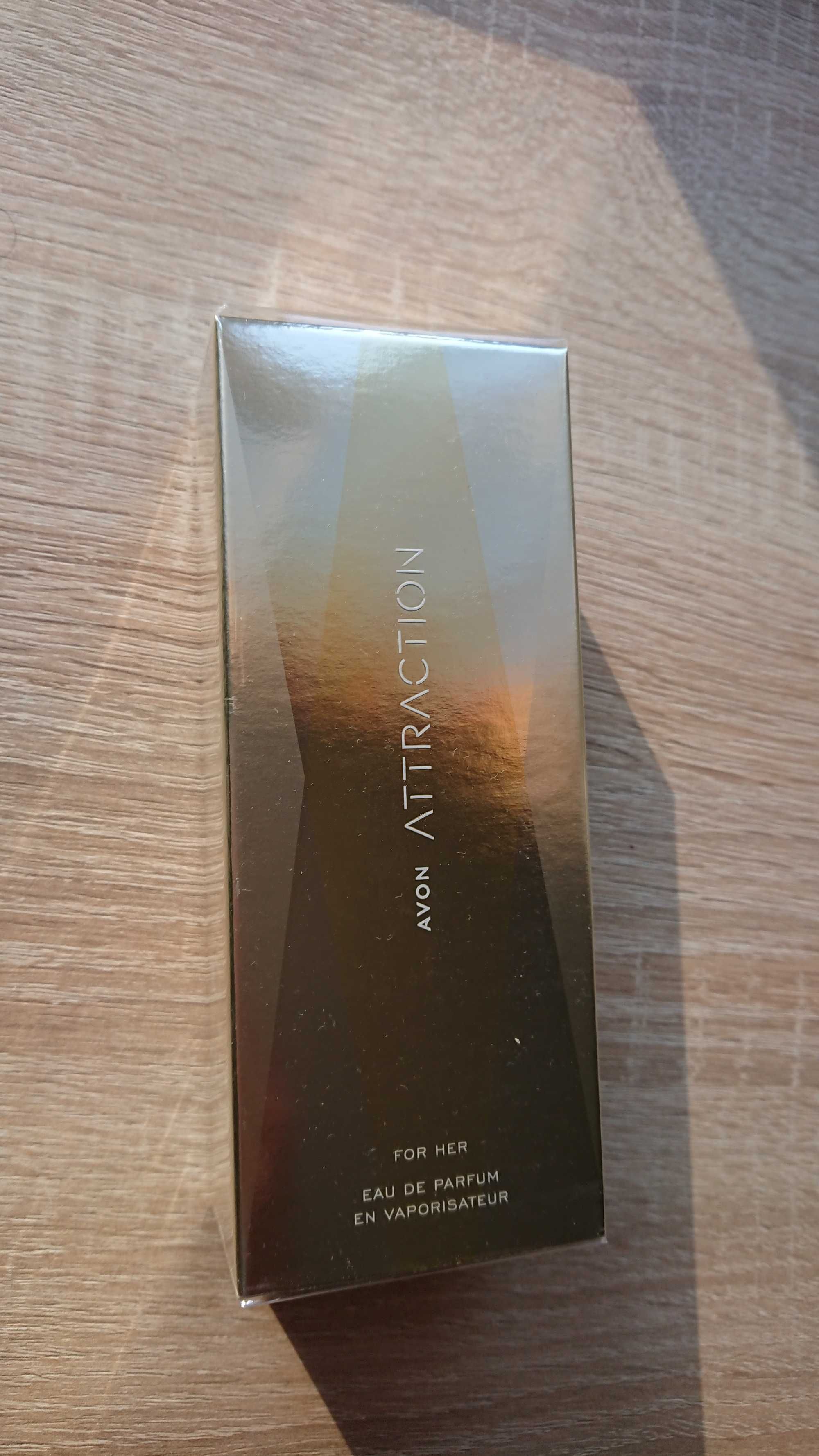 Perfum Attraction 50 ml dla niej Avon damski