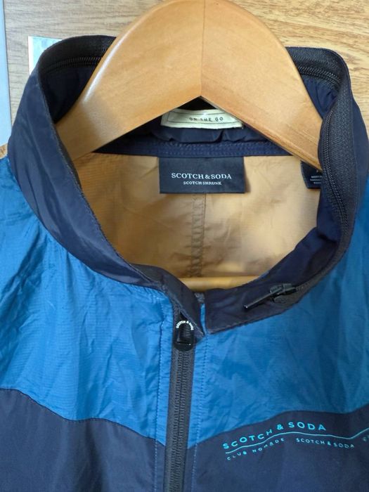 Scotch soda ветровка скотч сода с капюшоном легкая для бега