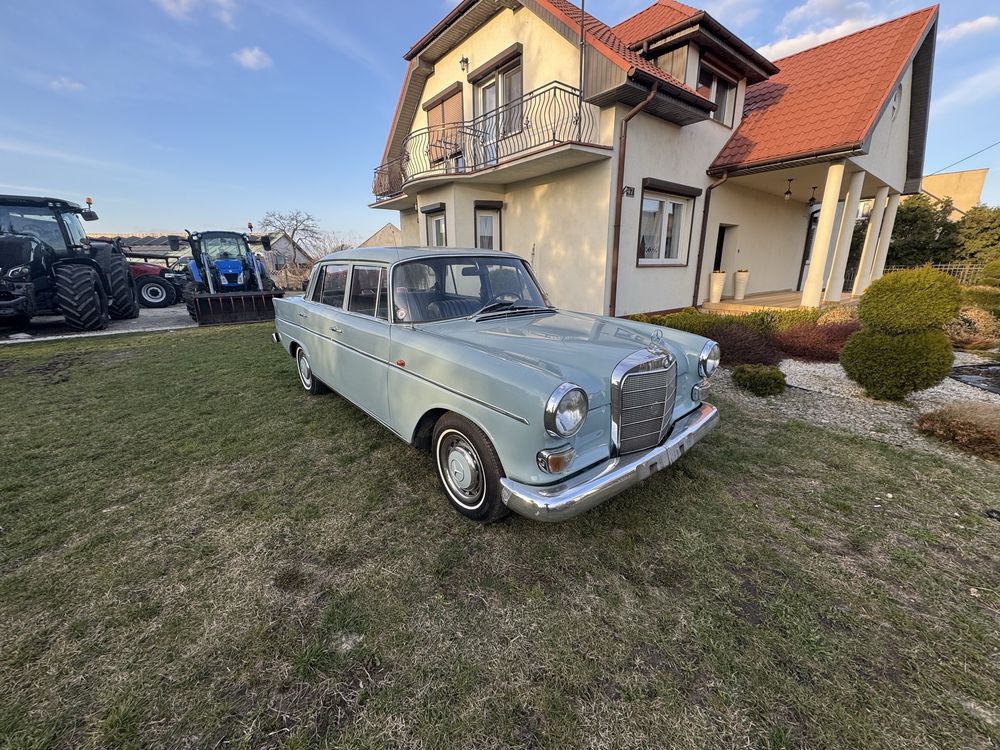 Mercedes-Benz W110