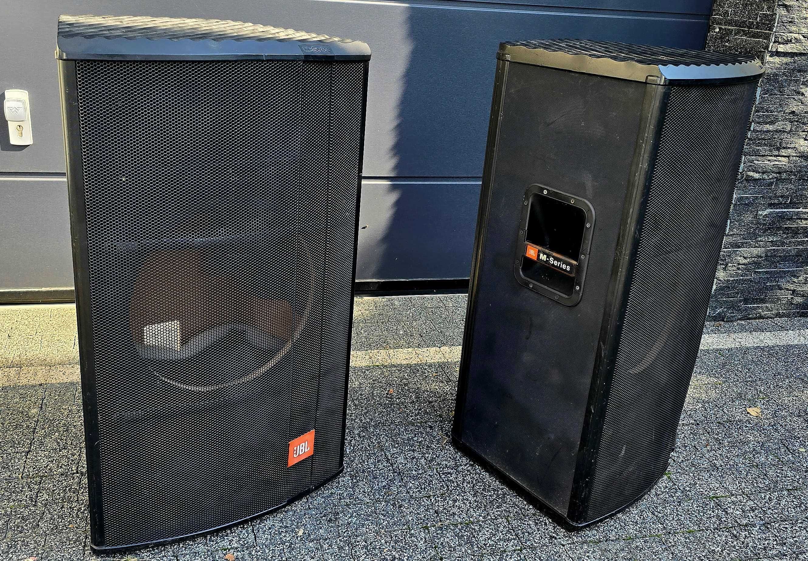 Obudowa kolumny głośnikowej JBL