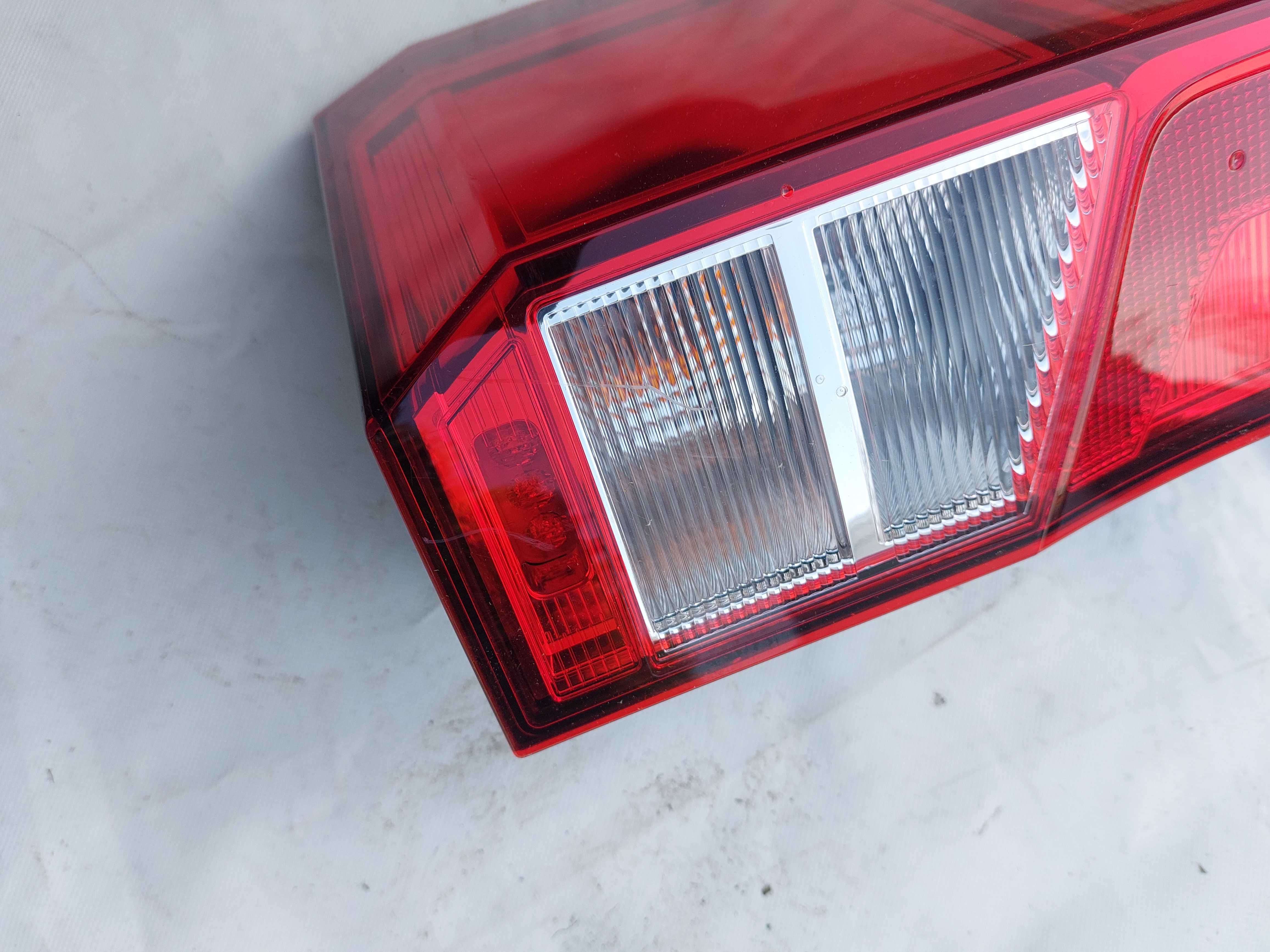 Lampa lewa tył Vw Crafter / Man TGE nowa oryginał