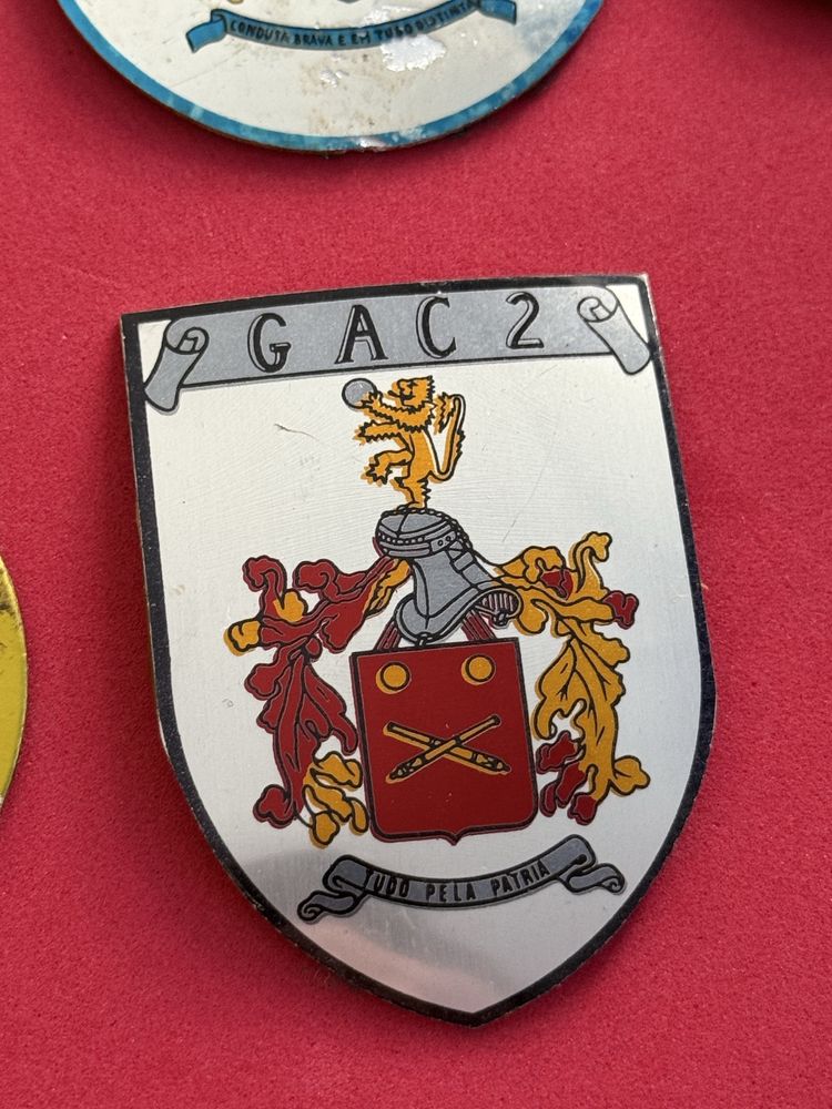 Crachás Militares