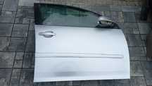 Vw golf 5 hatchback drzwi przednie prawe prawy przód srebrne la7w