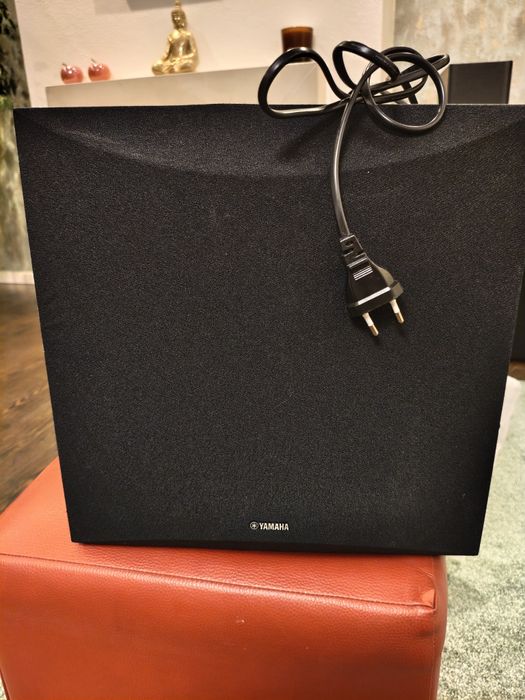 Subwoofer Yamaha NS-100